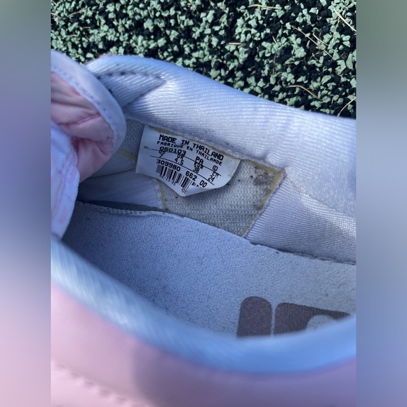 Nike Tennis Classic Style Light Pink Size 7 Sneakers with Perforated Check - Picture 10 of 11